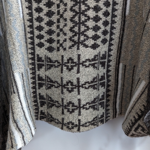 Yaira Cowl Neck Poncho Sweater One size Fits Tan Brown Gray Boho - Picture 4 of 9
